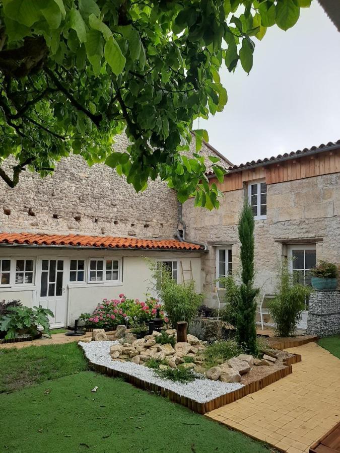 Le Petit Bois Apartment Niort Ngoại thất bức ảnh